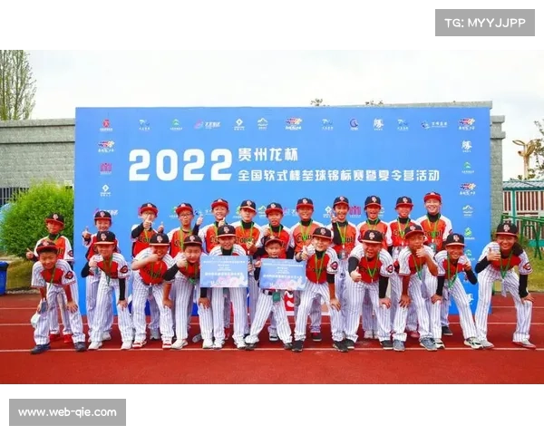 全国软式棒垒球教师培训在青岛开班 首批认证教练员突破200人 全国软式棒垒球教师培训在青岛开班 首批认证教练员突破200人