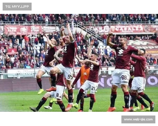 科莫客场挑战罗马,中场核心尼科·帕斯停赛锋线人员紧张 科莫客场挑战罗马,中场核心尼科·帕斯停赛锋线人员紧张