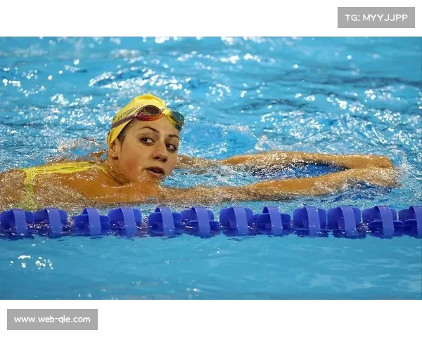 七旬泳者完成400米混合泳，称“年龄只是数字”